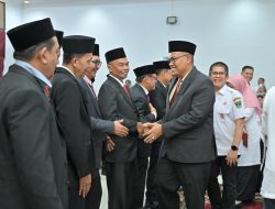 Sekdaprov Sumbar Lantik 119 Pejabat Administrator dan Pengawas, Tekankan Birokrasi Bersih dan Kinerja Berdampak