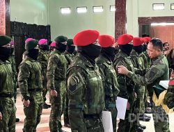 Sikat KKB di Papua! Panglima TNI Agus Subiyanto Beri KPLB untuk Prajurit Elite Koops Habema