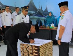Bupati Pasaman Hadiri Sertijab Camat Padang Gelugur dan Lantik Ketua TP PKK Kecamatan
