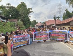 Ratusan Warga Lubuak Aro Kecewa, Andre Rosiade Tak Temui Massa yang Menanti Aspirasi Tambang Rakyat