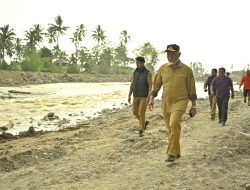 Tanpa Ragu, Gubernur Terobos Sungai Gunung Nago Demi Atasi Krisis Air 