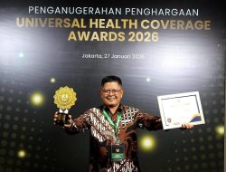 Capaian UHC Pasaman Lampaui 98 Persen, Bupati Welly Terima UHC Award 2026