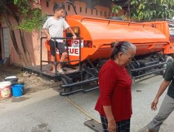 Krisis Air Bersih Di Padang: H. Verry Mulyadi Salurkan Bantuan di Kuranji, Andre Rosiade Beri Apresiasi Khusus