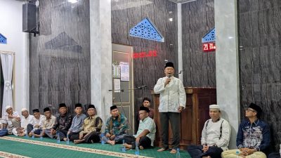 Safari Ramadhan Perdana, Bupati Welly Suhery Salurkan Bantuan dan Tampung Aspirasi Warga