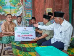 Rumah Sempit yang Hampir Tak Layak Huni di Luhak Nan Duo Disambangi Gubernur, Air Mata Haru Keluarga Jhon Ervan Pecah Saat Terima Bantuan