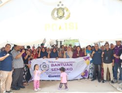 Serikat Pekerja Pegadaian Salurkan Bantuan Sembako untuk Penyintas Banjir Bandang di Padang