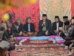 Batagak Pangulu di Bukittinggi, Mahyeldi Ingatkan Ancaman Degradasi Moral Generasi Muda Minangkabau