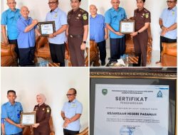 Pulihkan Tunggakan Air Rp138 Juta, Kesadaran Pelanggan Meningkat, Perumda Tirta Saiyo Beri Penghargaan Kejari Pasaman