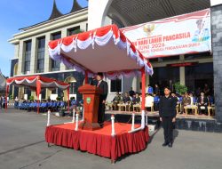 Pimpin Upacara Hari Lahir Pancasila, Bupati Welly Suhery Ajak Masyarakat Perkuat Persatuan dan Nilai Kebangsaan