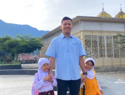 Imbauan Gubernur Mahyeldi Direspons Positif, Banyak Ayah Antar Anak pada Hari Pertama Sekolah