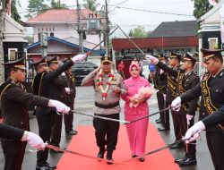 Tradisi Pedang Pora Sambut Kapolres Baru, AKBP Adirawa Resmi Pimpin Polres Pasaman