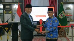 Dilantik Gubernur Mahyeldi, Yozarwardi Naik jadi Asisten II