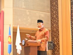 Gubernur Mahyeldi Perintahkan SPPG Palupuh Ditutup Sementara, Tunggu Hasil Investigasi