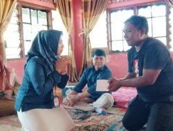 Kepala BPS Pasaman Takziah ke Rumah Duka Ica Karmila, Mitra yang Dikenang karena Dedikasi