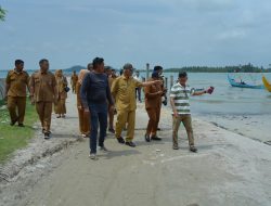 Gubernur Mahyeldi Dorong Solusi Dermaga Pengaman untuk Nelayan Tiku