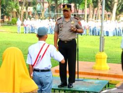 Jadi Pembina Upacara di SMAN 1 Pasaman, Kapolres Pasaman Barat Ingatkan Siswa Jauhi Kenakalan Remaja dan Tertib Lalu Lintas